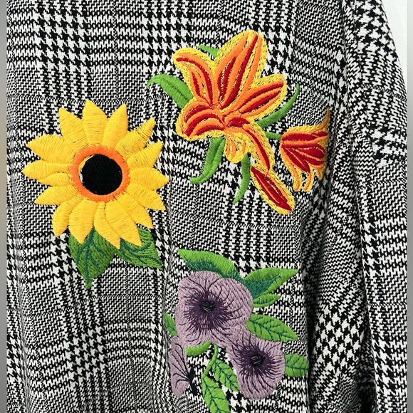 Zara Sweater - Picture 5 of 5